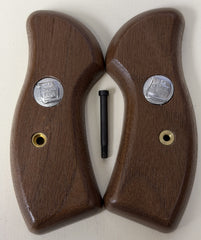 Smooth Wood Panel Grips