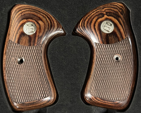 Classic Bulldog Wood Grips
